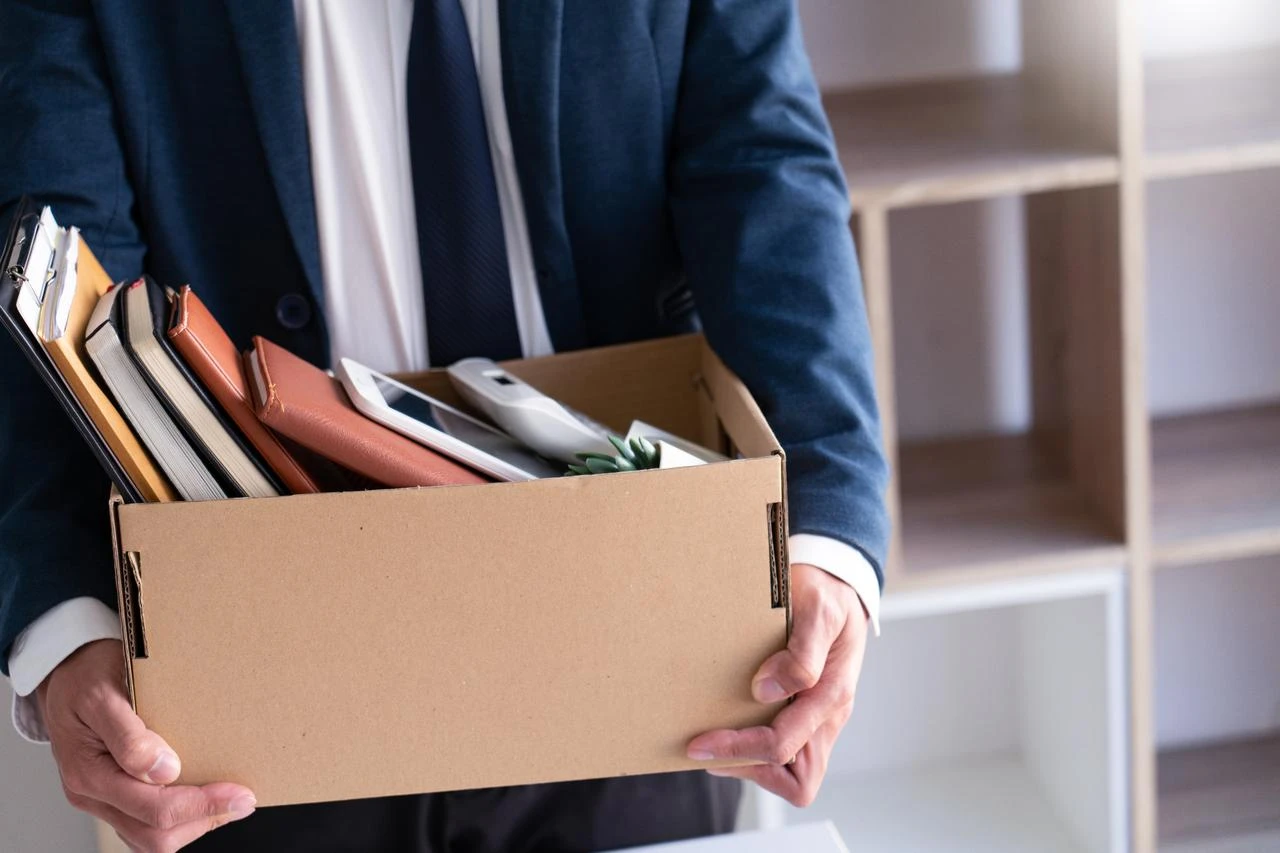 Global youth unemployment rises amid weak growth and AI-driven change