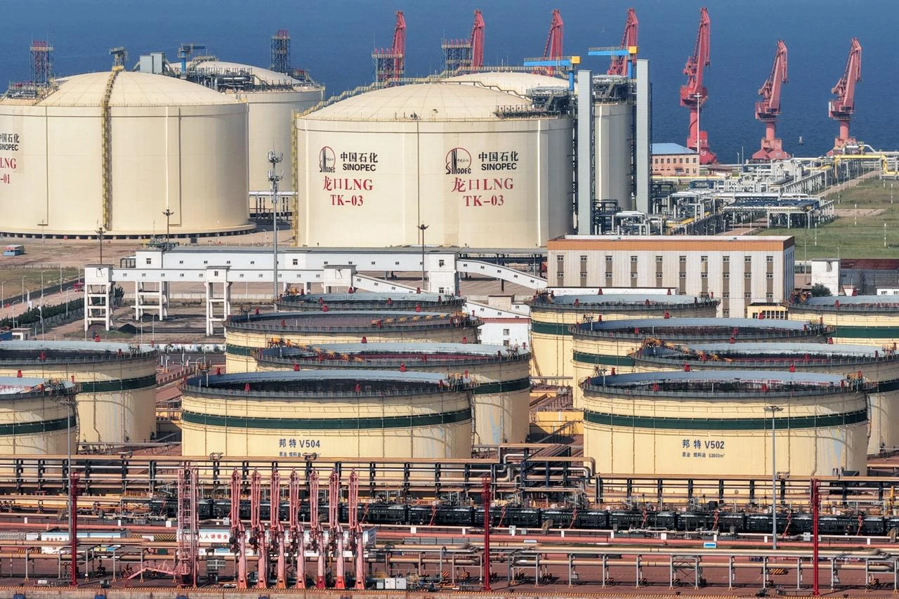 IEA sees global oil demand falling 1.6M bpd in 2026 amid Hormuz crisis