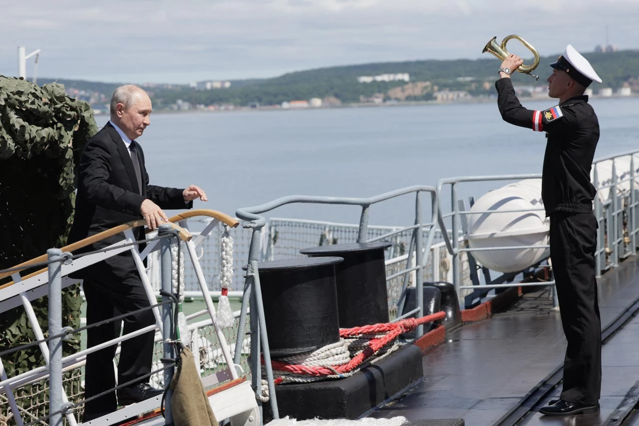 Putin threatens 'response in kind' over EU seizure of Russian vessels
