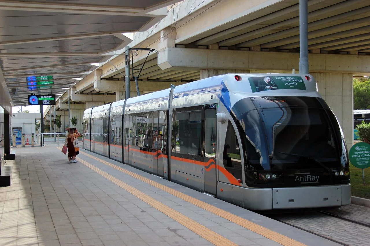 An Antray light rail tram arrives at a station in Antalya, Türkiye, Oct. 2, 2022. (Adobe Stock Photo)