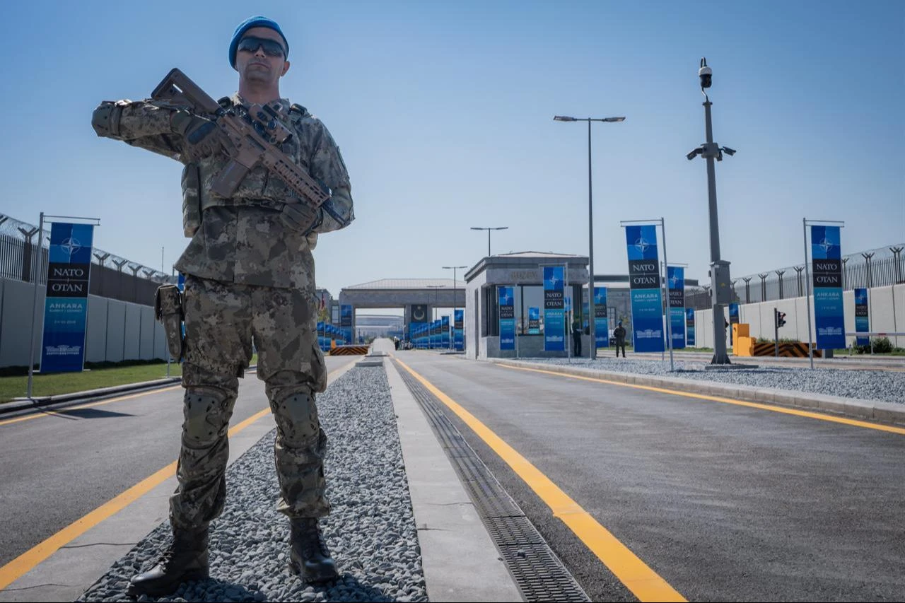 Soldiers stand guard at Ay Yildiz Joint Headquarters, which brings together the General Staff and the Army, Navy, and Air Force commands under one roof, in Ankara, Türkiye, July 2, 2026. (AA Photo)
