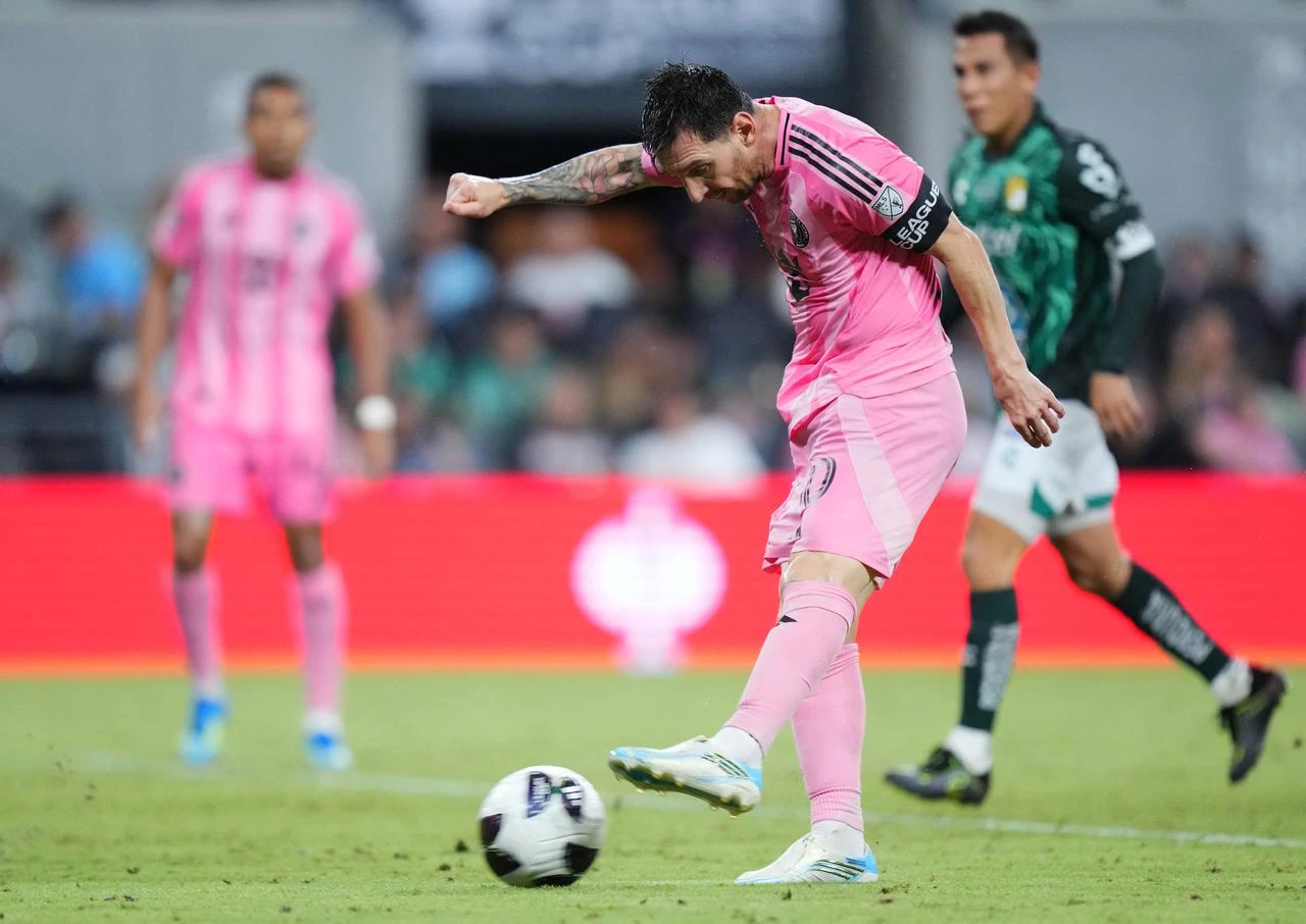 Messi shoots during the Leagues Cup Phase One match between Inter Miami CF and Leon at Nu Stadium on August 12, 2026 in Miami, Florida. (AFP Photo)