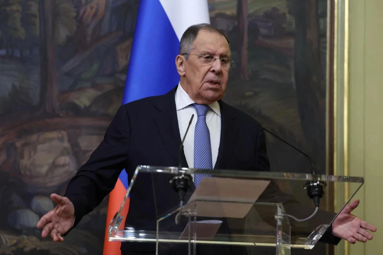 Lavrov warns EU of retaliation over Russian tanker seizures