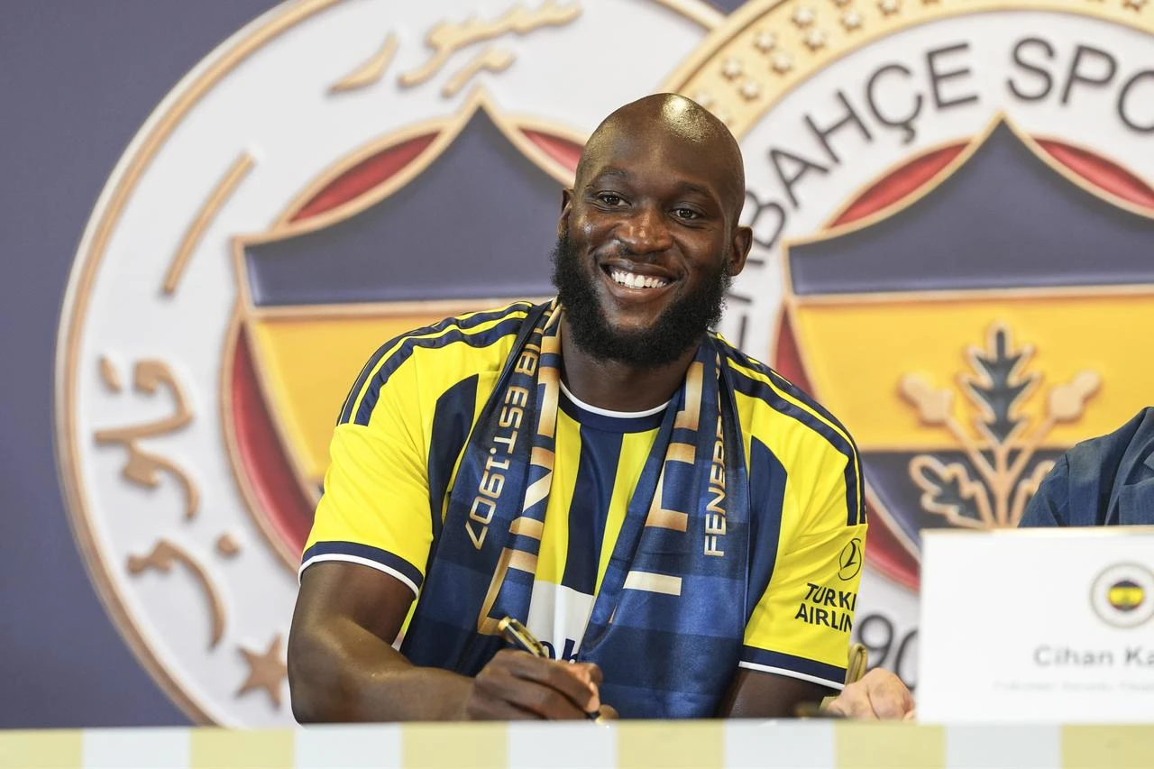 Fenerbahce confirms Romelu Lukaku transfer on 1+1 year deal
