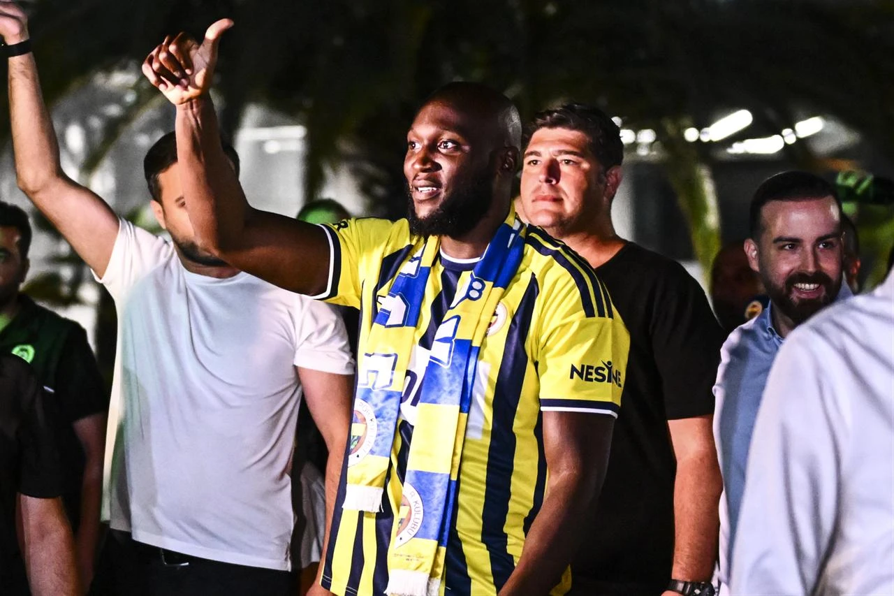 Fenerbahçe’s new signing greets supporters after arriving in Istanbul to complete his transfer to the Turkish club, Istanbul, Türkiye, Aug. 12, 2026. (AA Photo)