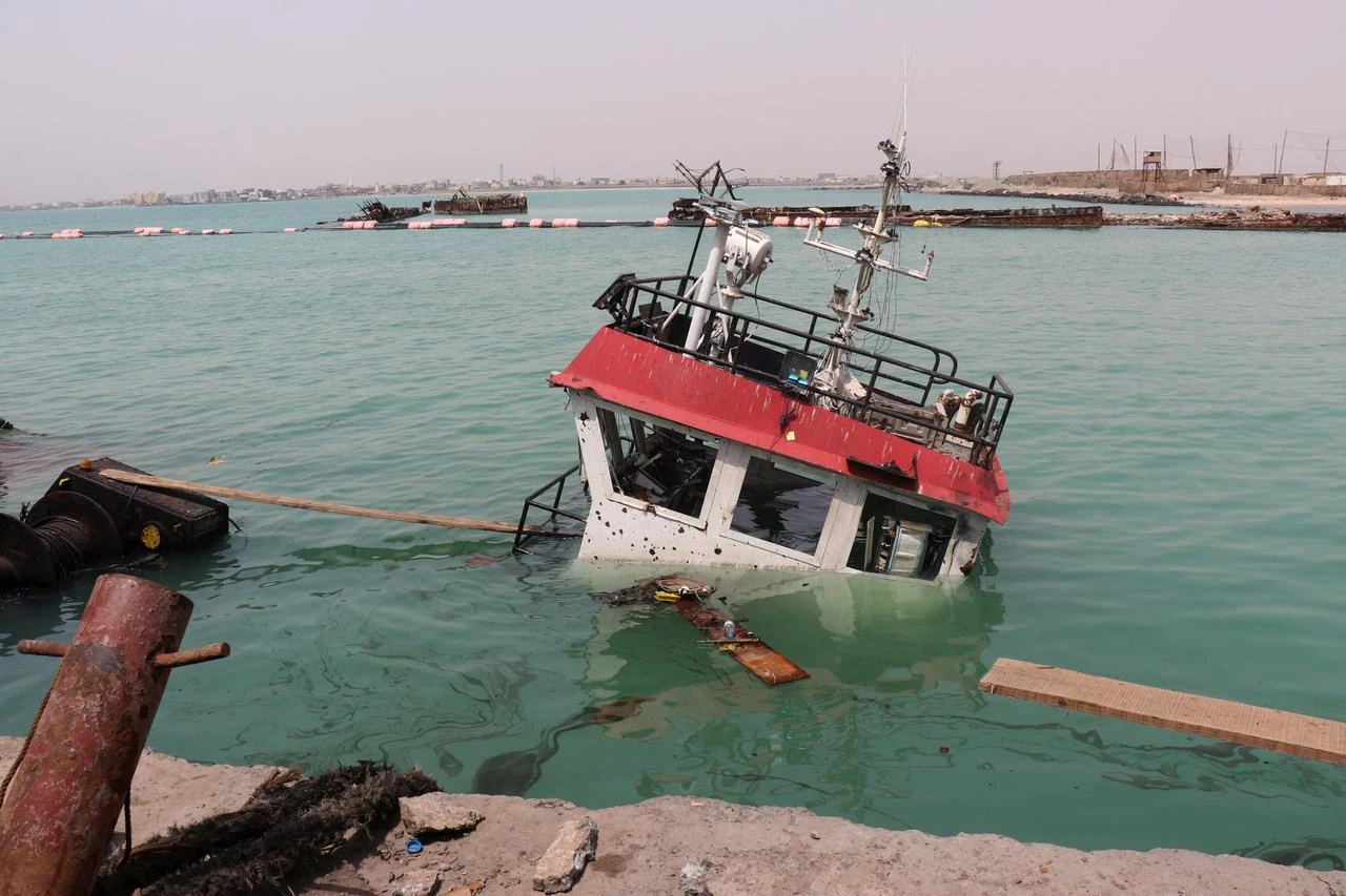 Houthis strike Yemen’s Mocha port, target Saudi Aramco facility