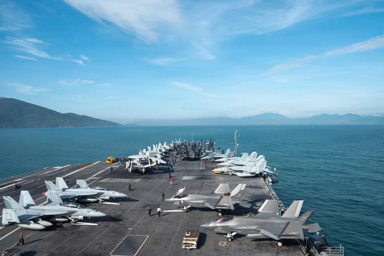 US may keep Iran blockade 'indefinitely' as another carrier reportedly rotates in