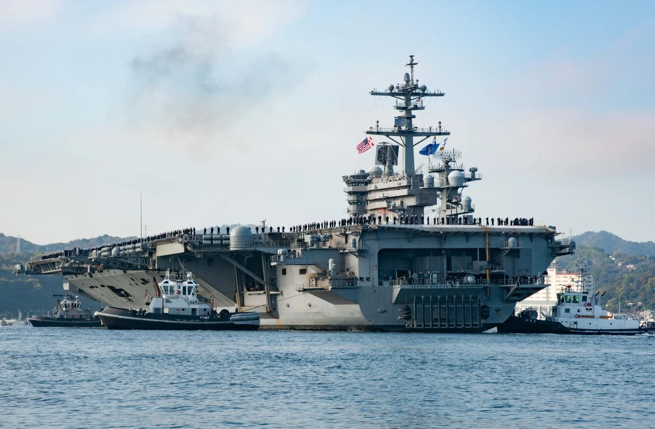 USS George Washington aircraft carrier pulls into Yokosuka, Japan, Nov. 22, 2024. (US Navy Photo)