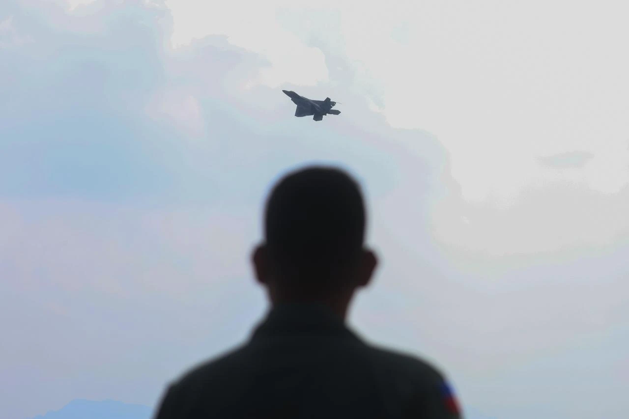 Iran says Qatar captured 3 pilots after Su-24 jets shot down