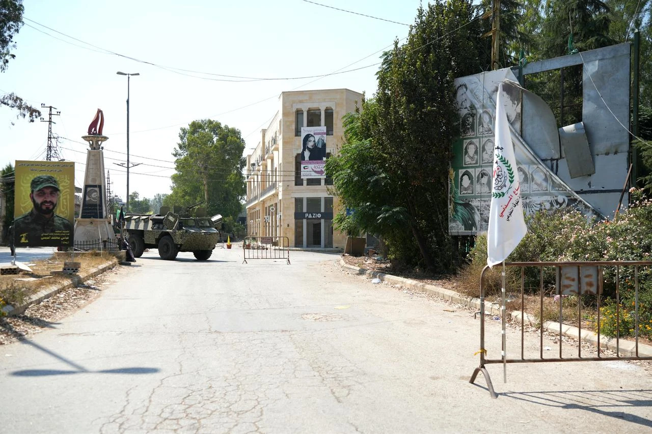 A Lebanese Army checkpoint is placed along the road that leads to the southern Lebanese village of Nabatieh al-Fawqa, which saw an overnight Israeli military strike on Aug. 15, 2026. (AFP Photo)