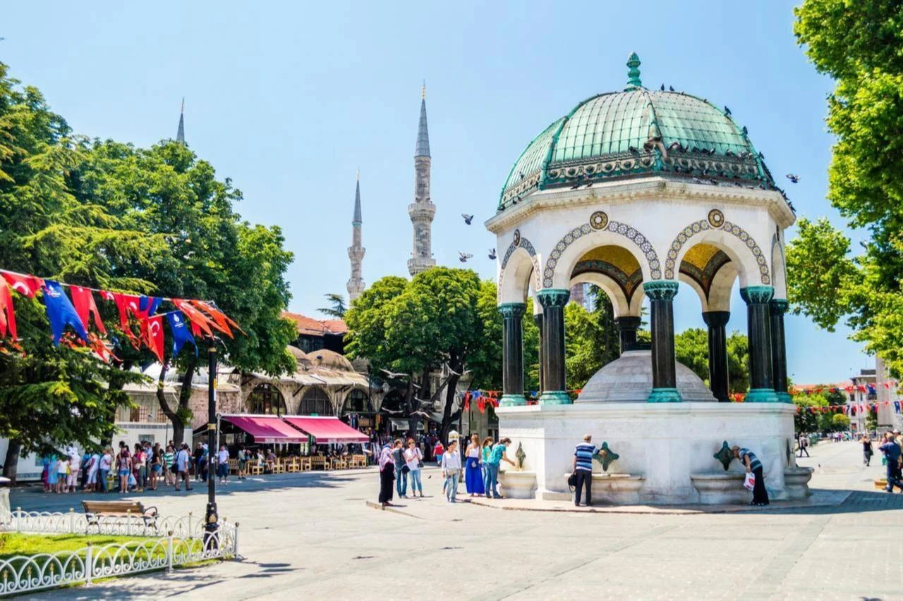 Record-warm Mediterranean could fuel extreme autumn weather in Türkiye, expert says