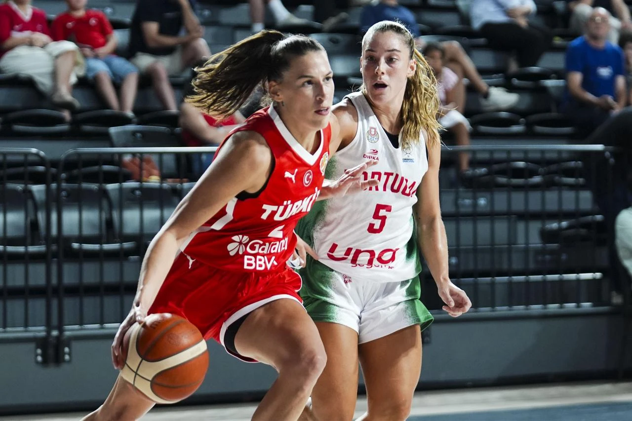 Türkiye women's coach Mazzon urges 'big dreams' for World Cup