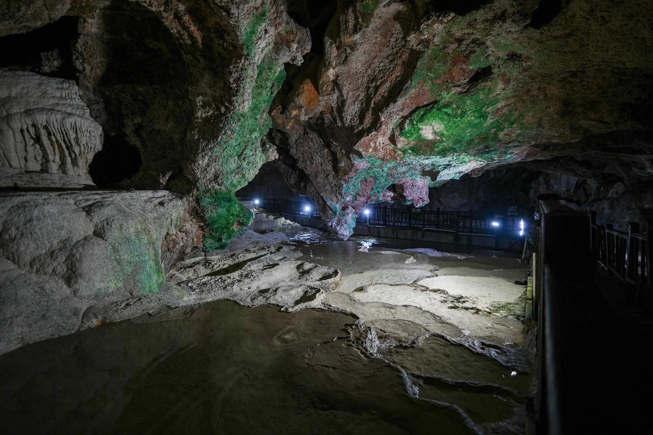 Natural travertine pools and mineral formations are seen inside Kaklik Cave in the Honaz district of Denizli, Türkiye. (AA Photo)