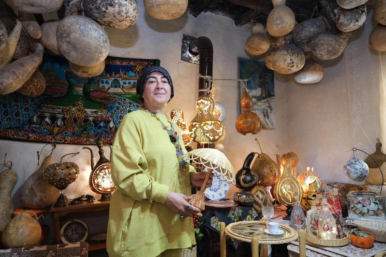 From classroom to craft: Retired teacher finds new purpose in recycled art