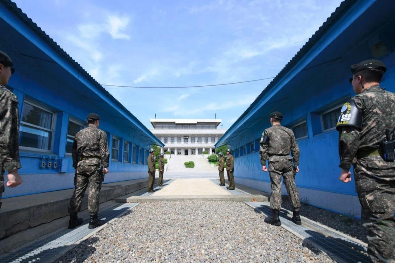 South Korea fires warning shots as North Korean soldiers cross MDL