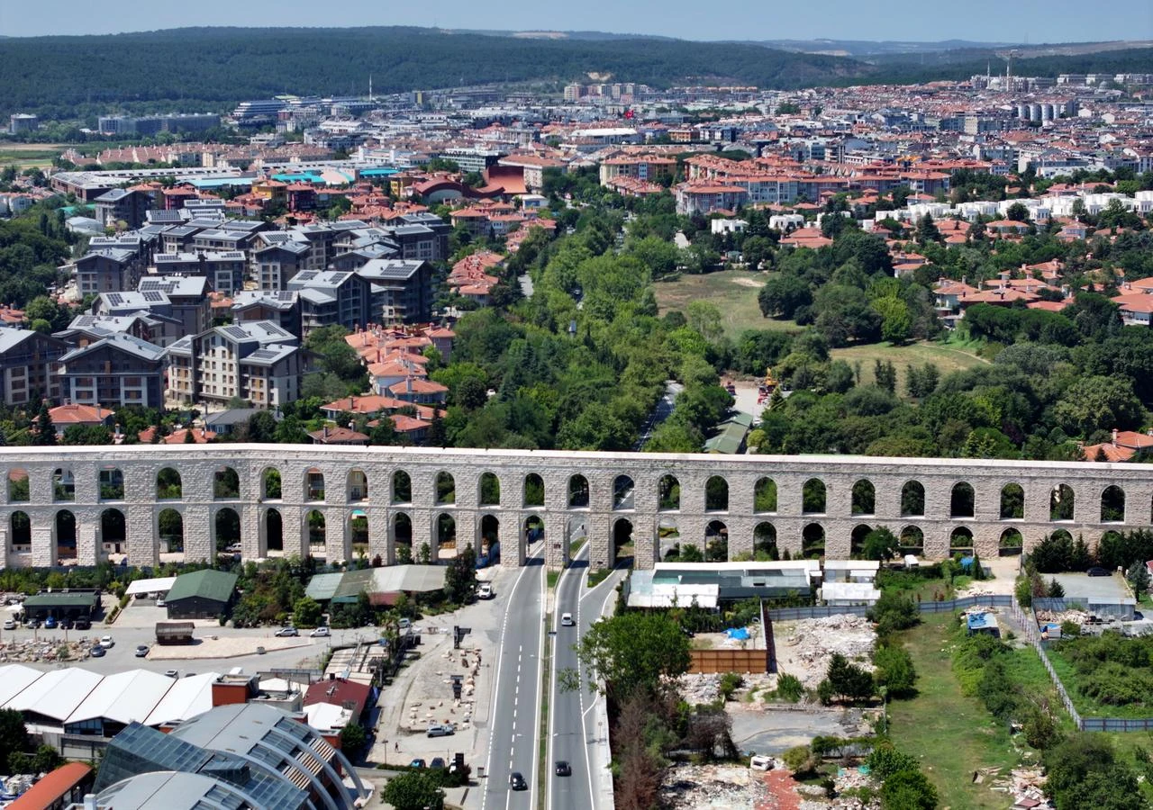 A historic aqueduct stretches across Istanbul's urban landscape, reflecting the extensive engineering network developed to carry water into the city. (AA Photo)