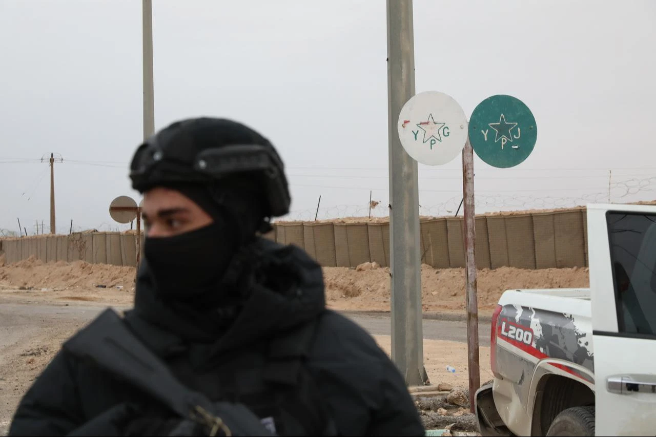 A view of the al-Omar Oil Field near the Iraqi border, which was used for years as a major financial resource by the YPG, operating under the name SDF, in Deir ez-Zor, eastern Syria, Jan. 22, 2026. (AA Photo)