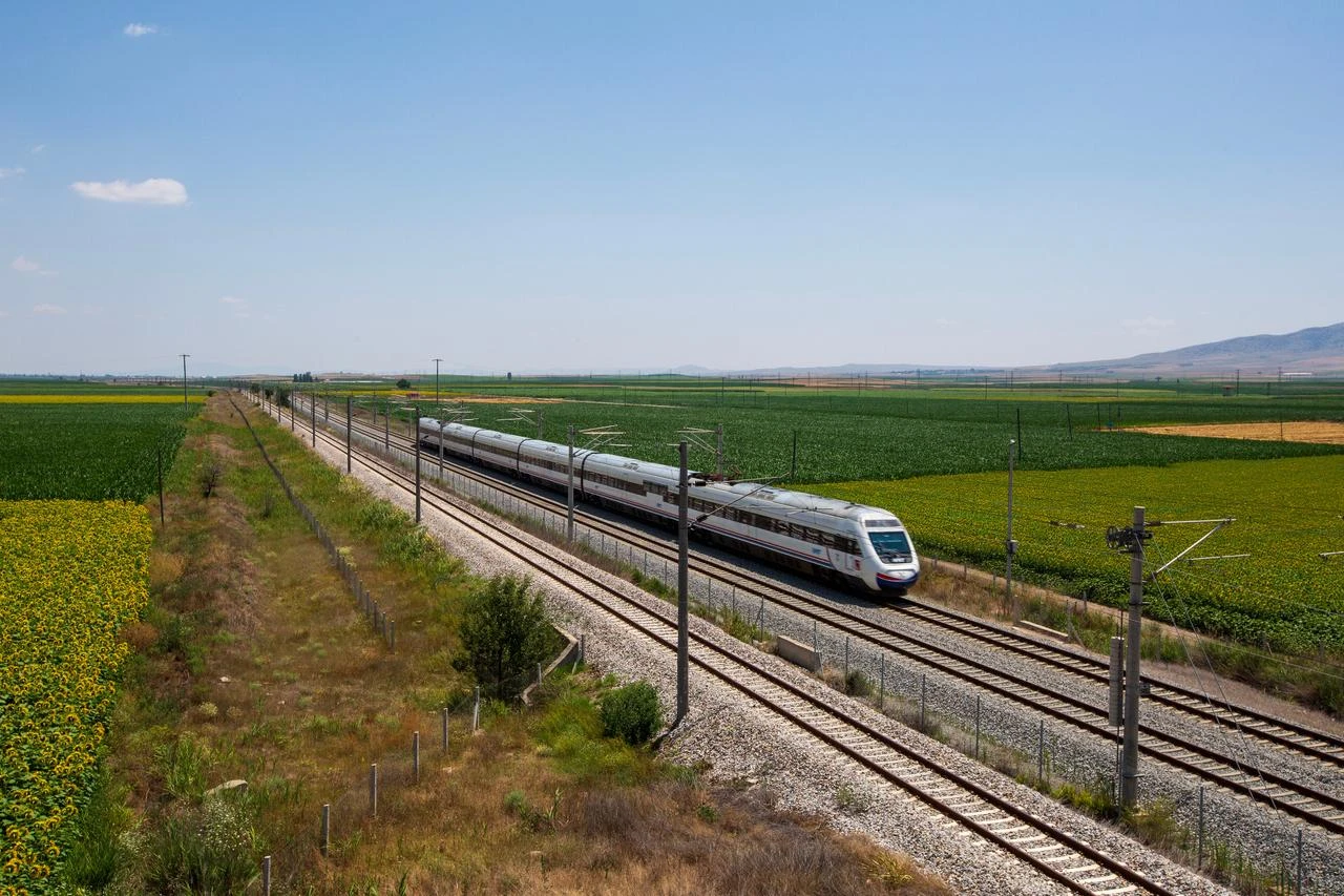 Türkiye raises high-speed train fares to $20.7 on Istanbul-Ankara route