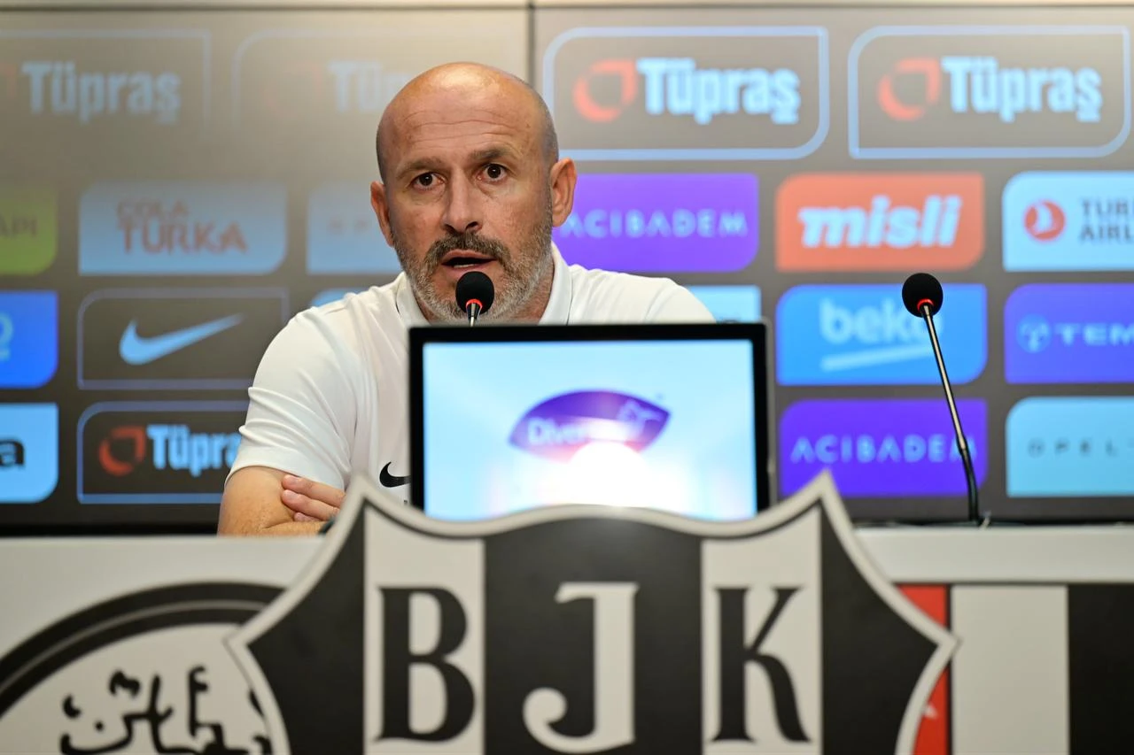 Vincenzo Italiano, head coach of Besiktas speaks during a press conference after the UEFA Europa League third qualifying round second-leg match between Besiktas and Hradec Kralove at Tupras Stadium in Istanbul, Türkiye, Aug. 13, 2026. (AA Photo)