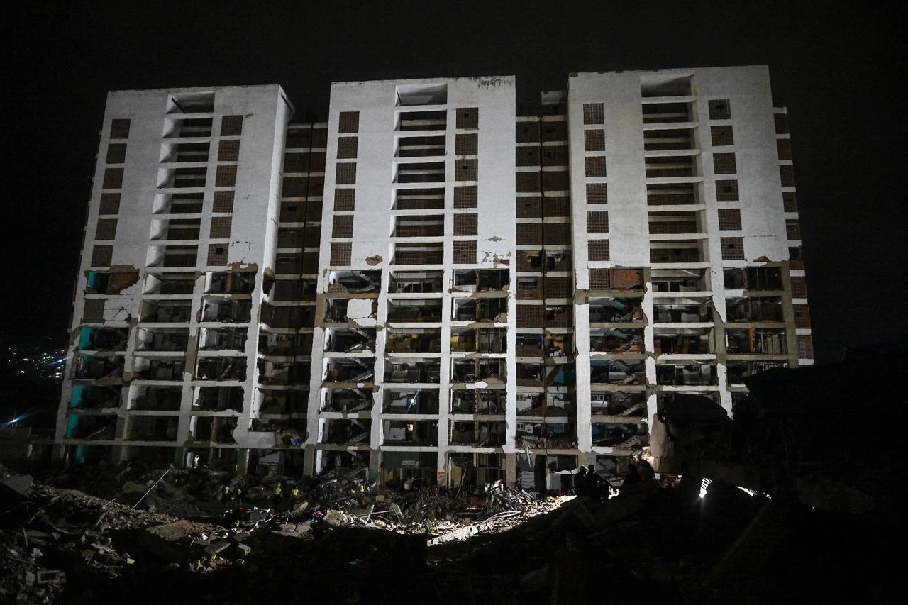 Death toll from twin Venezuela earthquakes rises to 6,438 
