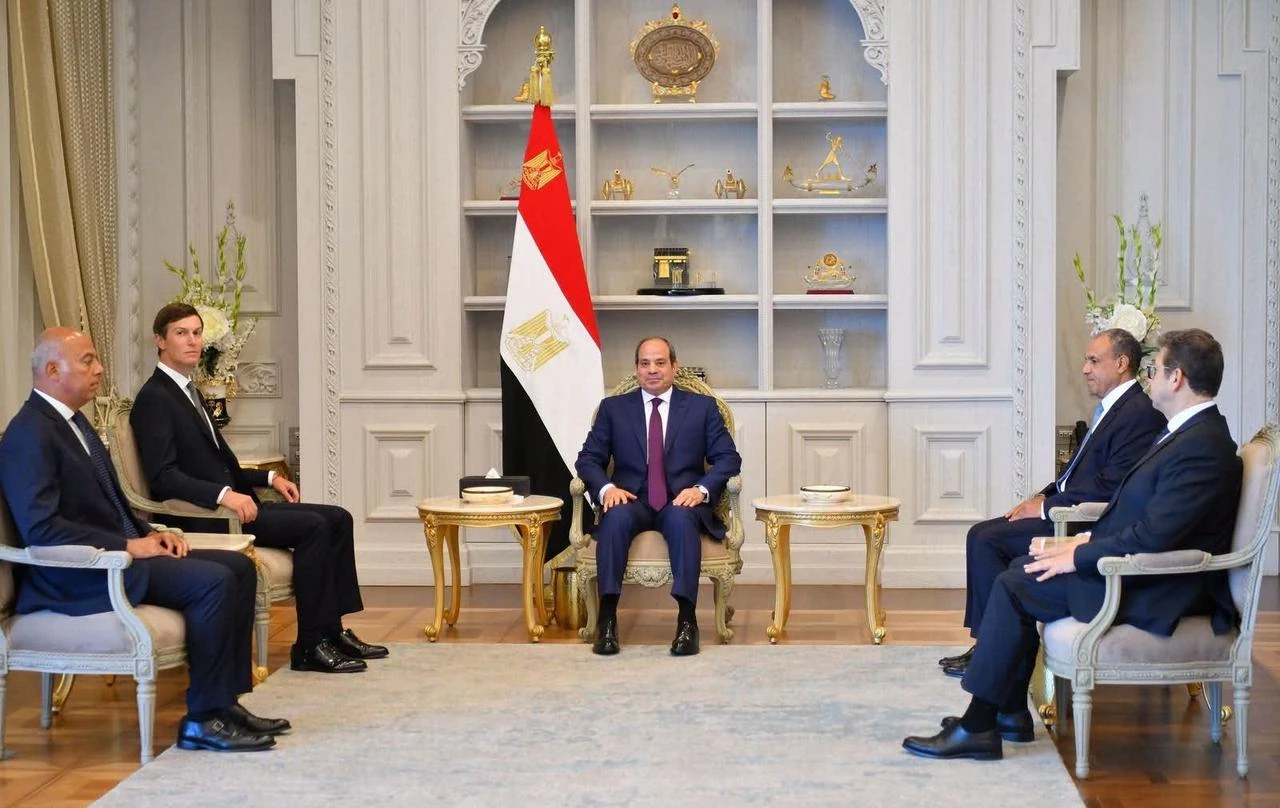 Egyptian President Abdel Fattah el-Sisi discusses developments in the Middle East with Jared Kushner in El Alamein, Egypt, Aug. 16, 2026. (Egyptian Presidency/Handout)