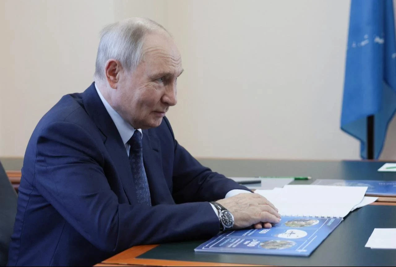 Russia's President Vladimir Putin attends a meeting with the Sakhalin region governor on Iturup island, one of four islands in the contested chain known as the Kuril Islands in Russia and the Northern Territories in Japan, Aug. 13, 2026. (AFP Photo)