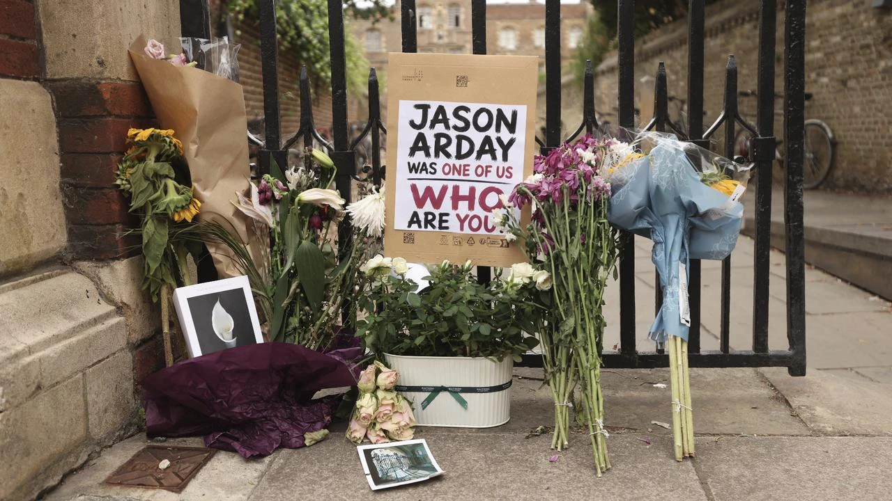 Thousands gather in London to mourn Cambridge professor Jason Arday