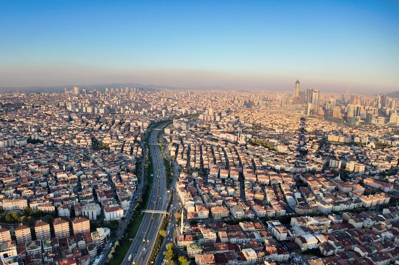 Türkiye’s house prices lag inflation amid weak demand