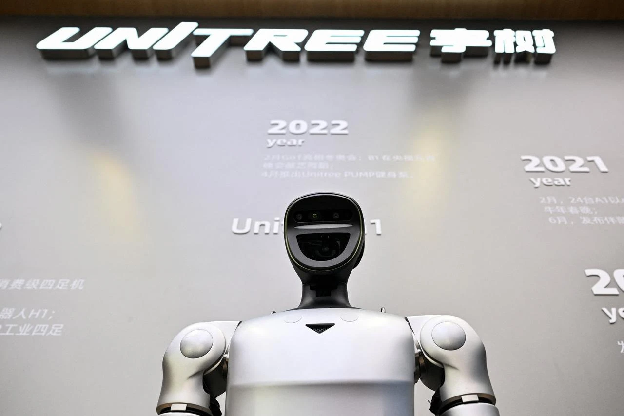 Chinese humanoid robot maker Unitree surges 629% in market debut