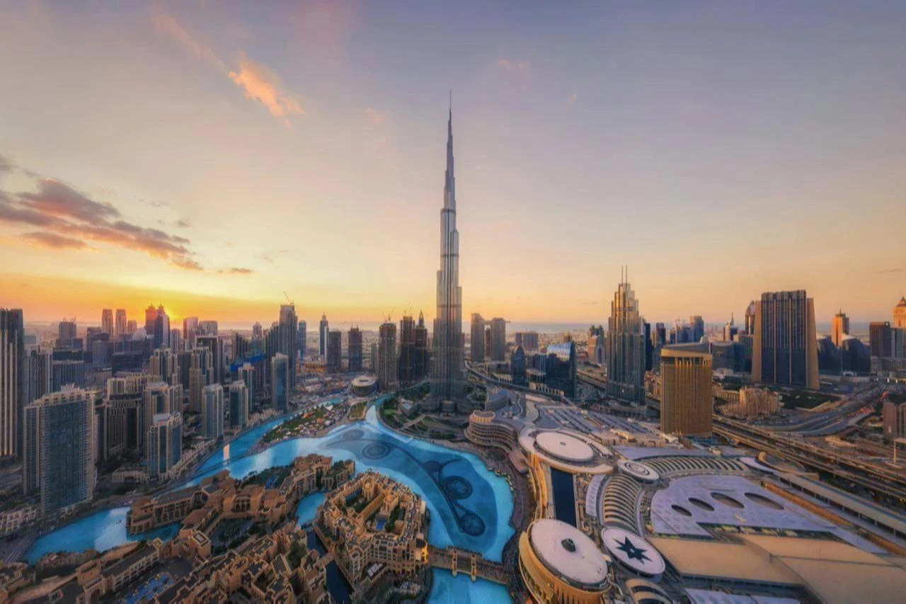 UAE halts all trade and financial transactions with Iran