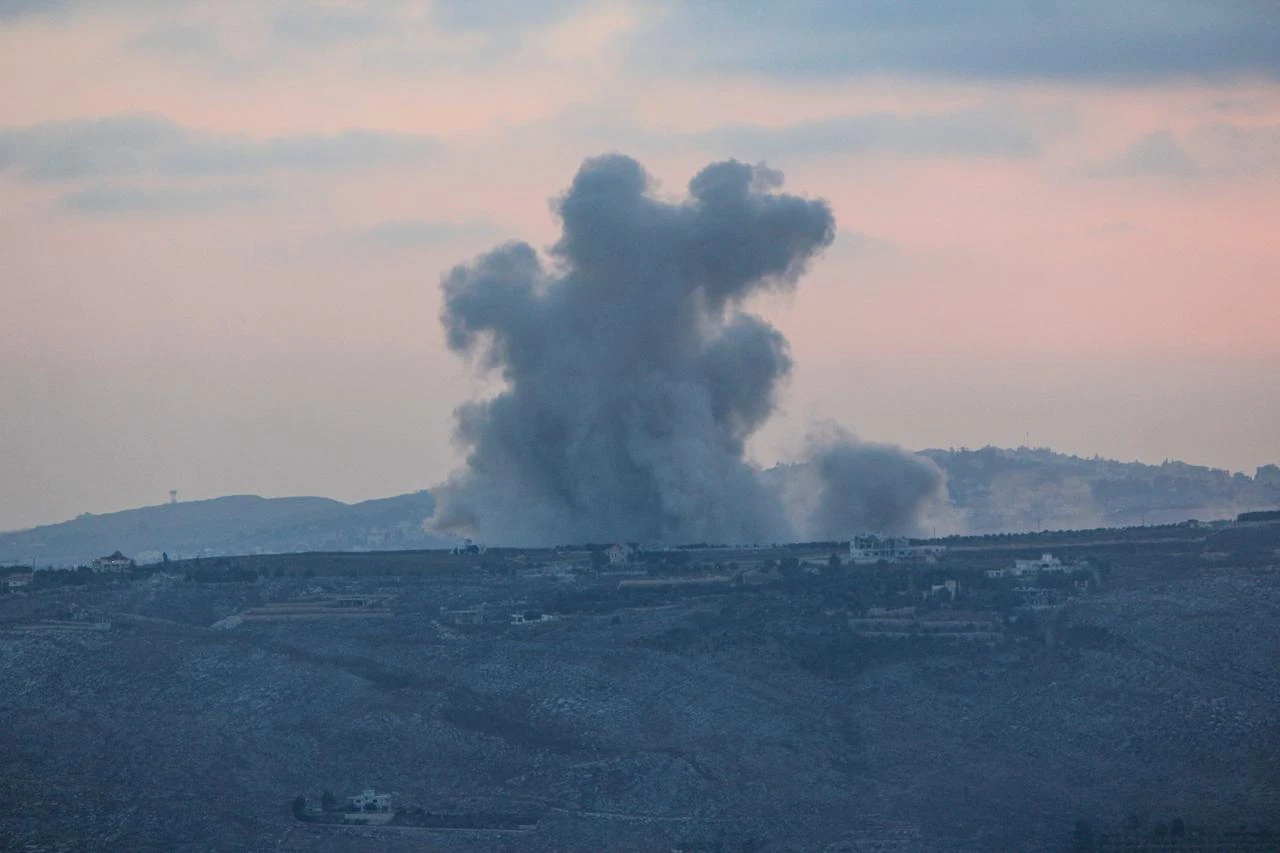 Thick plumes of smoke rise from the area following the Israeli strike carried out despite the ceasefire and the framework agreement in the town of Kfar Tebnit in Nabatieh, Lebanon, on July 31, 2026. (AA Photo)