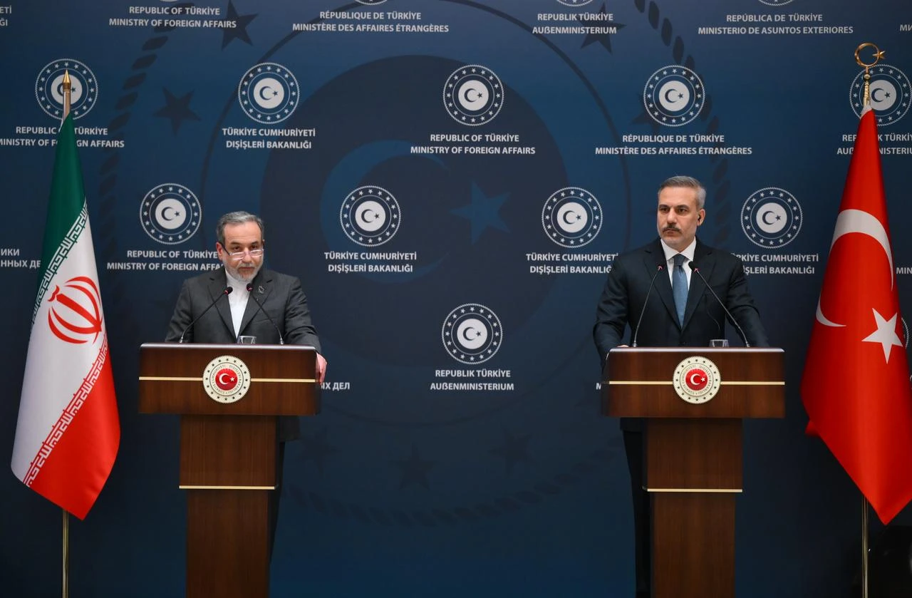 Turkish Foreign Minister Hakan Fidan (R) and Iranian Foreign Minister Abbas Araghchi hold a joint press conference in Istanbul, Türkiye, on January 30, 2026. (AA Photo)
