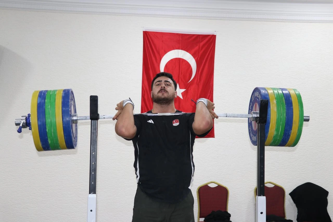 The Men's National Weightlifting Team during a training session. (AA Photo)
