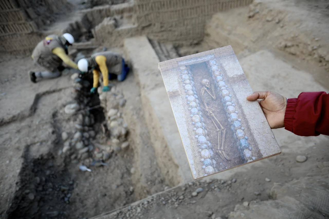 1,400-year-old human remains unearthed at Peru's Huaca Pucllana temple