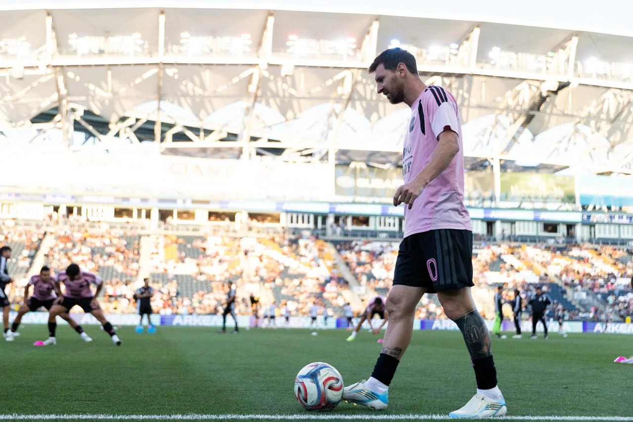 Messi ends scoring drought with goal in Miami's draw