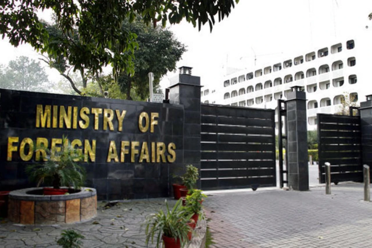 Pakistan summons US envoy over Kashmir remarks