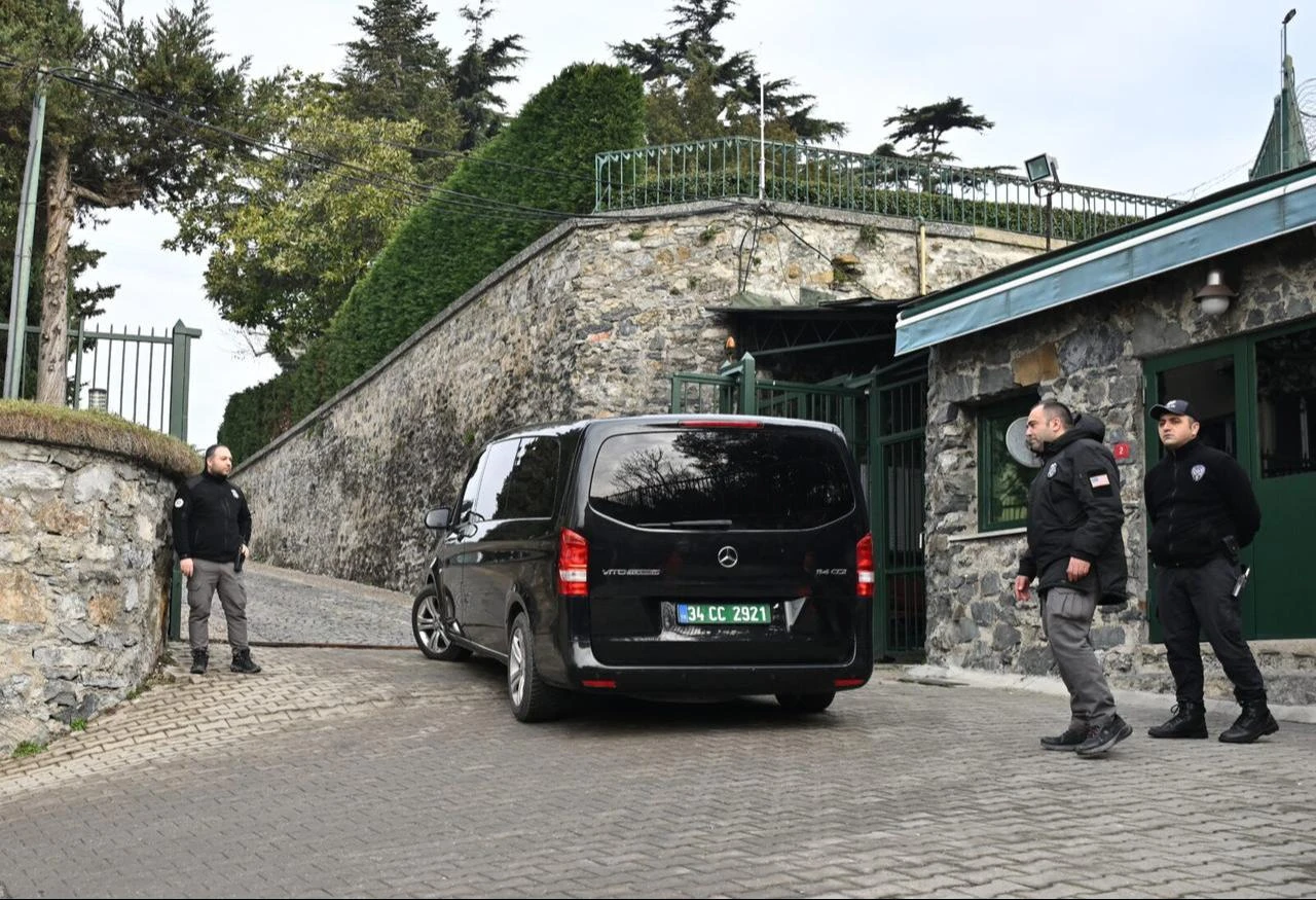 The Russian delegation reaches the US Consulate General residence for a meeting to discuss operation of their respective embassies as part of efforts to normalize relations between Washington and Moscow, on February 27, 2025, in Istanbul, Türkiye. (AA Photo)