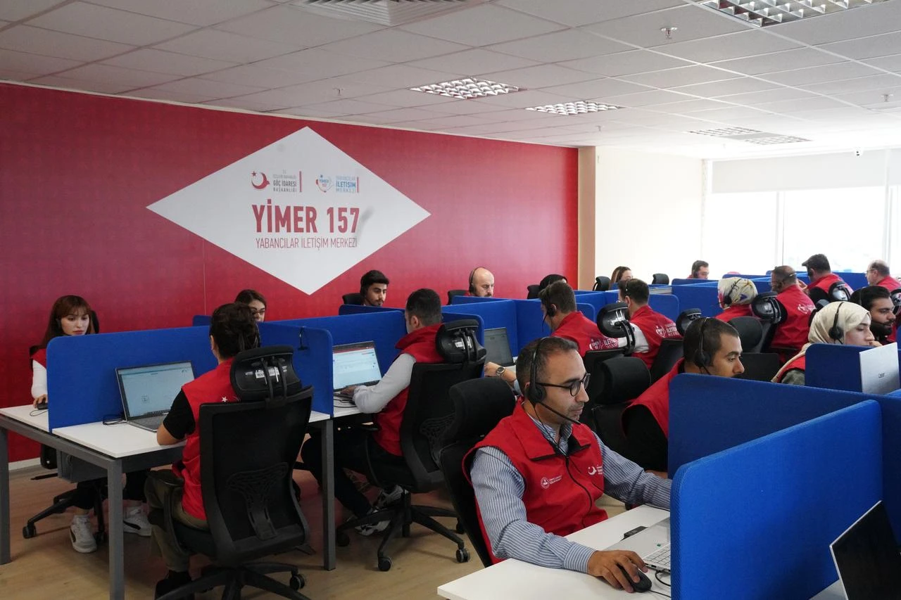 Türkiye's foreigners' hotline helps save 15,854 lives in 11 years