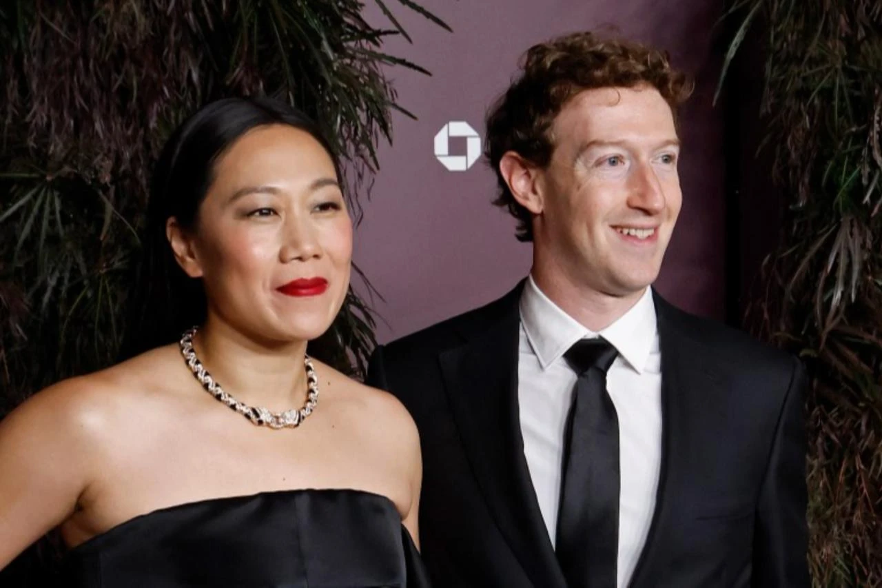 Zuckerberg buys Irish Gothic castle amid Meta child safety trial  