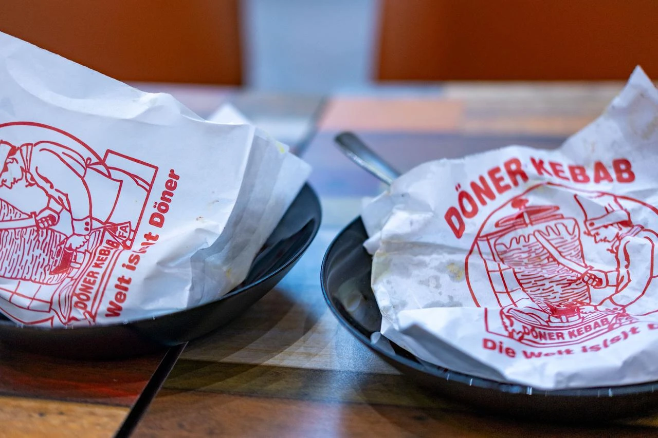 German army turns Berlin doner shops into recruitment stations