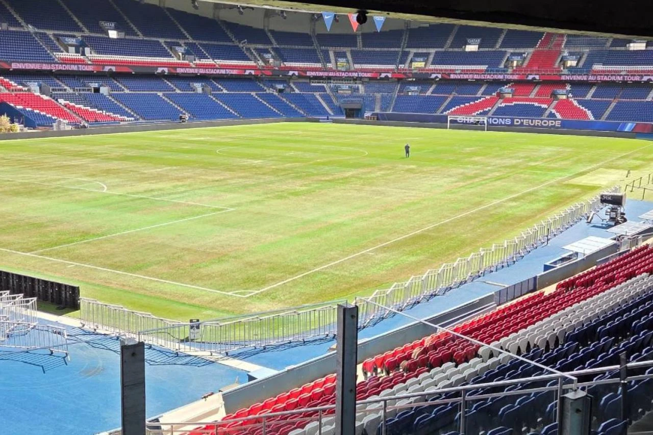 Heat wave damages pitch, forces PSG to relocate Ligue 1 opener