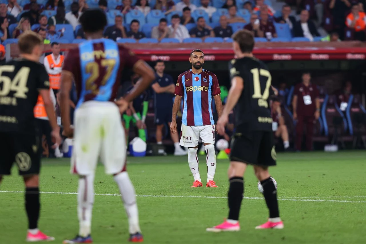 Trabzonspor falls 1-0 to Ferencvaros in Europa League play-off first leg