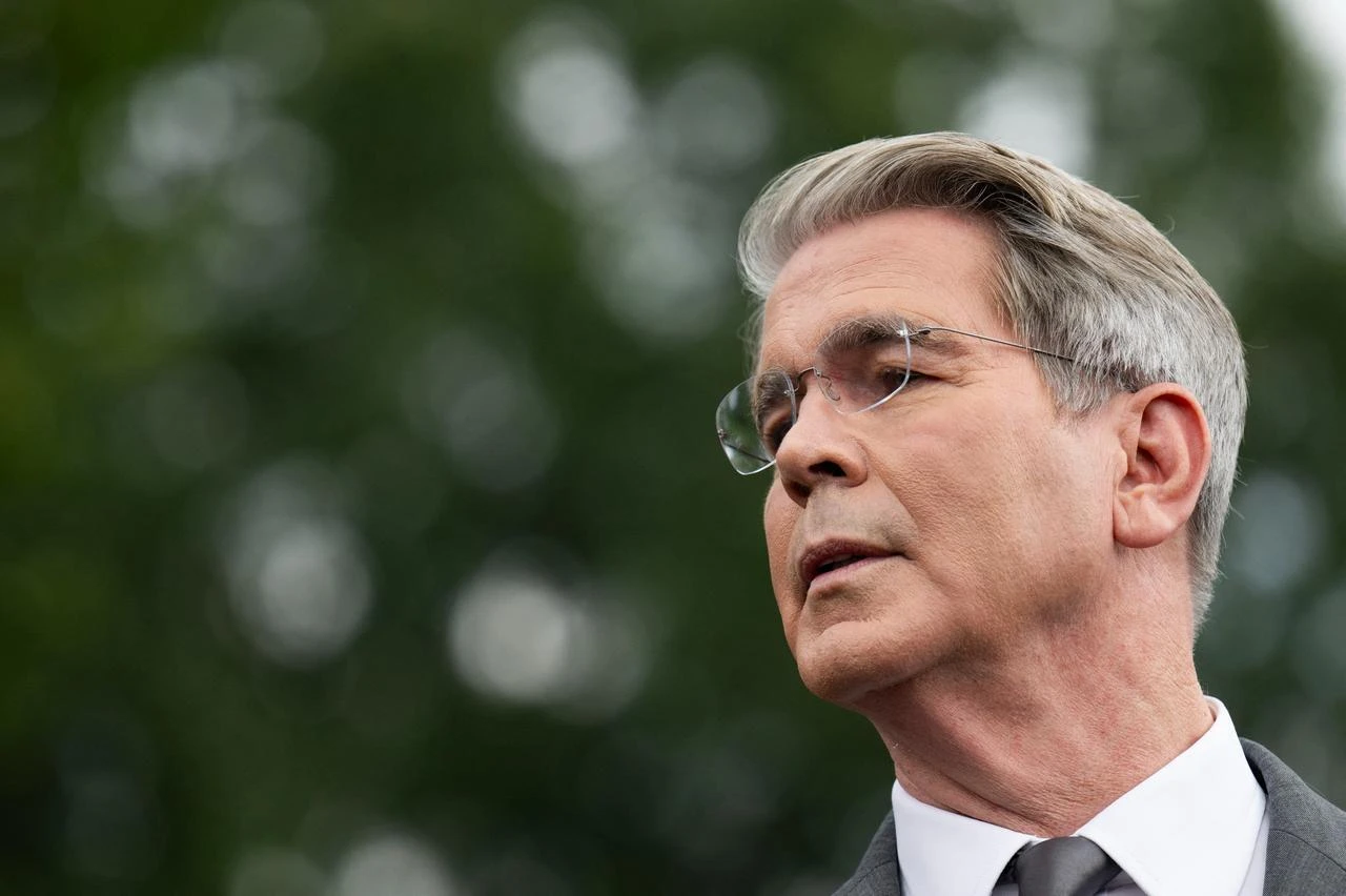 US Secretary of Treasury Scott Bessent speaks to the press outside the West Wing of the White House in Washington, DC, on August 20, 2026. (AFP Photo)