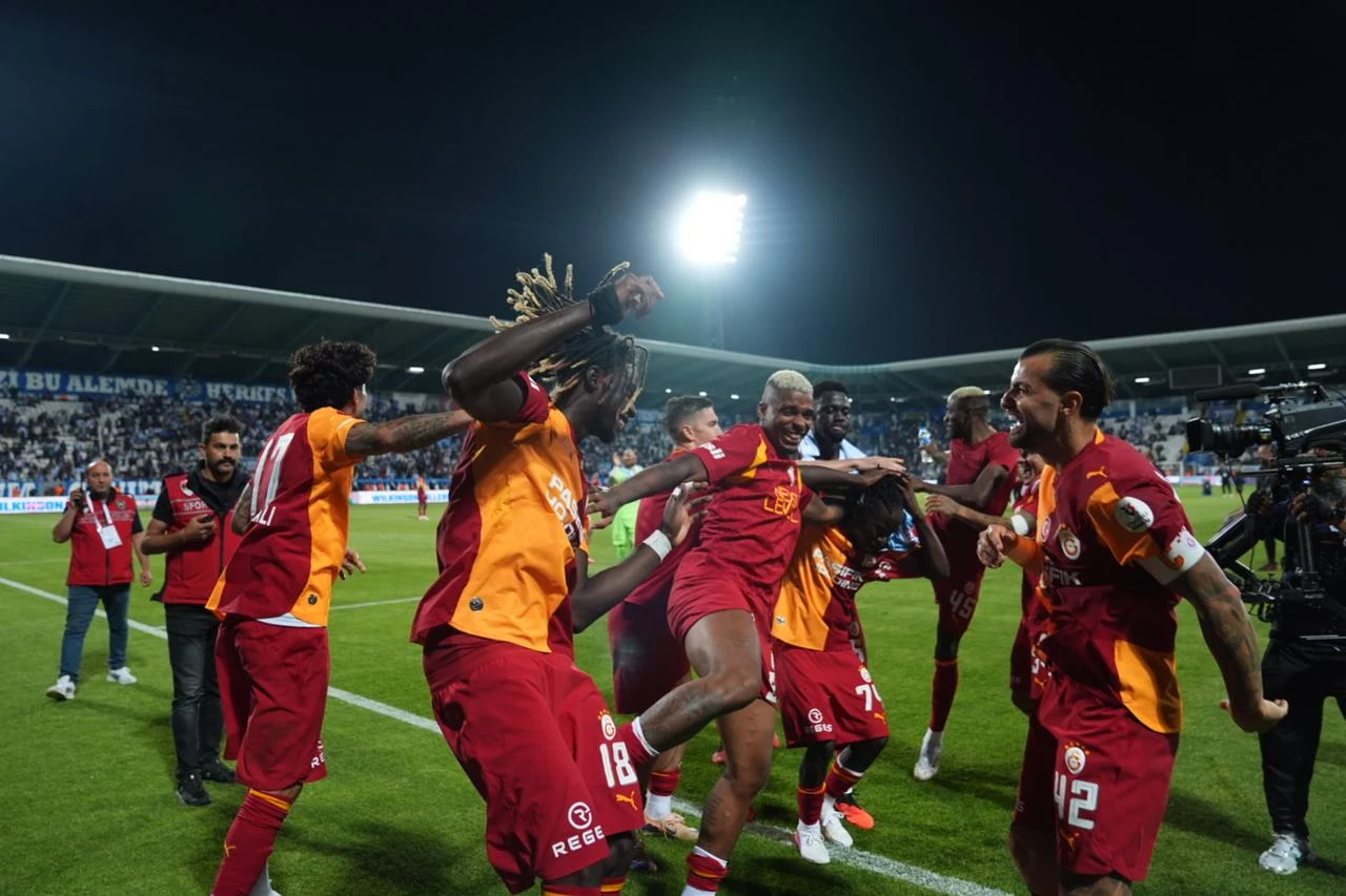 Galatasaray beats Erzurumspor 4-0 to claim first Super Lig win
