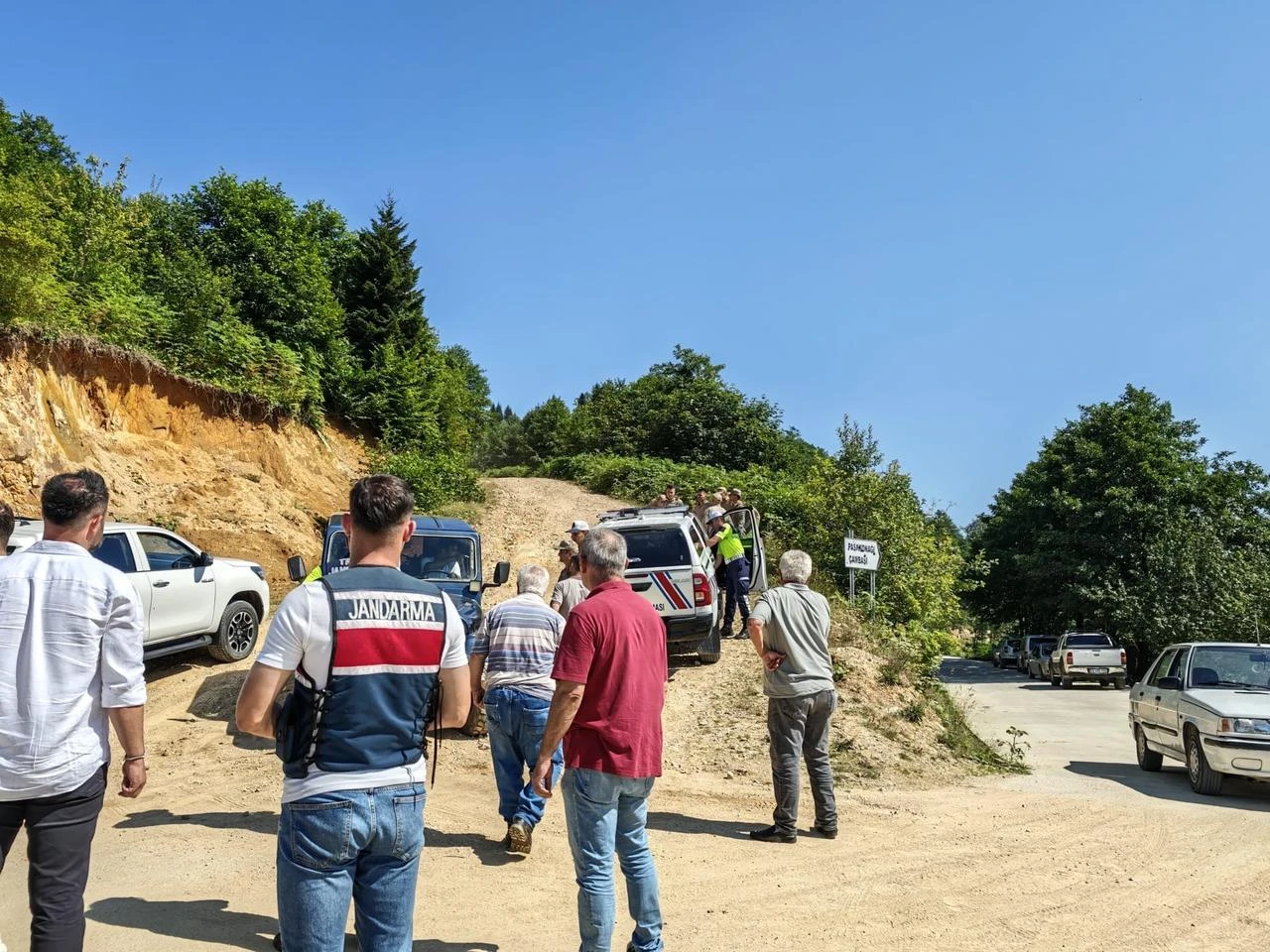 Emergency teams deployed to the area after a helicopter carrying out work on high-voltage power lines reportedly crashes in Giresun province in northeastern Türkiye’s Black Sea region, Aug. 22, 2026. (IHA Photo)