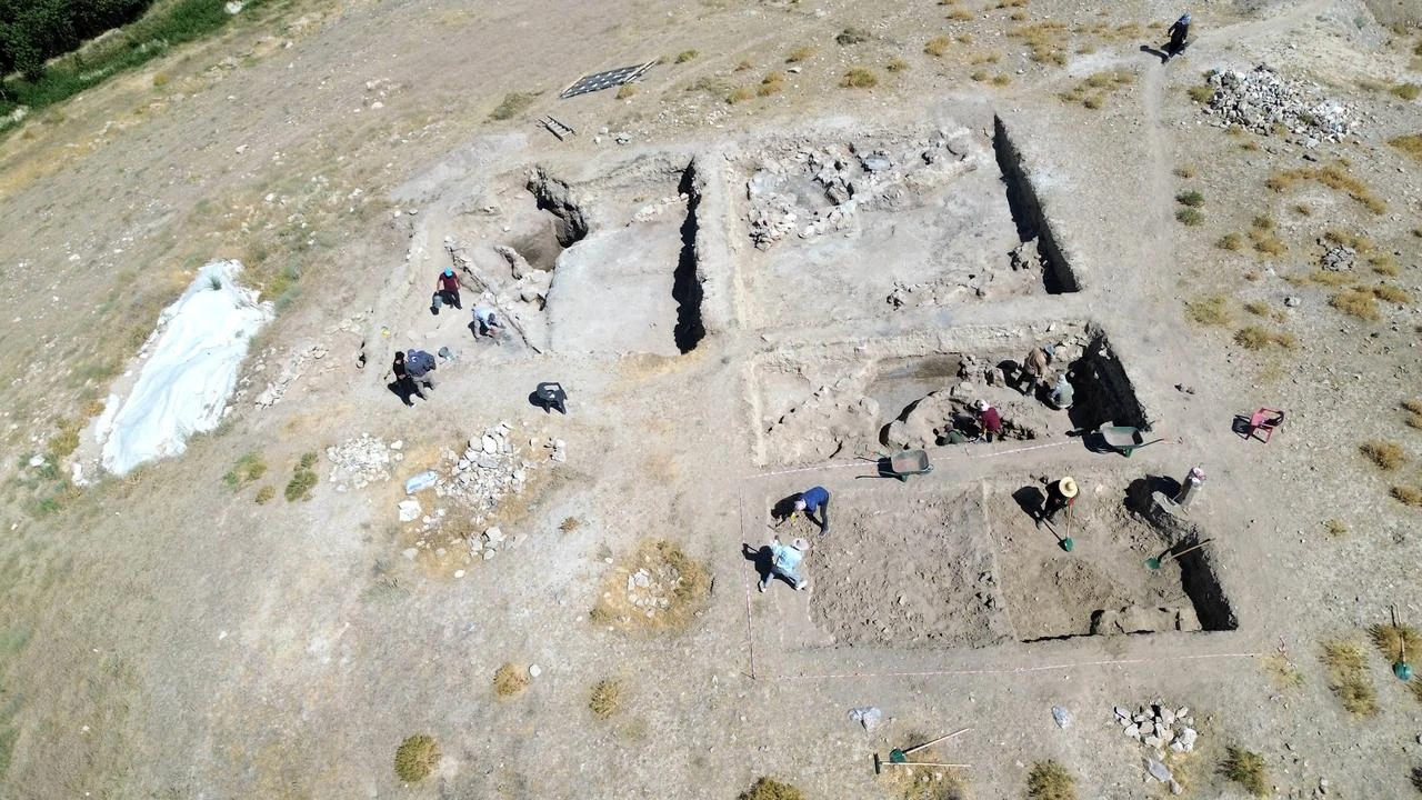 Ancient settlement, 5,500 years old, found in eastern Türkiye