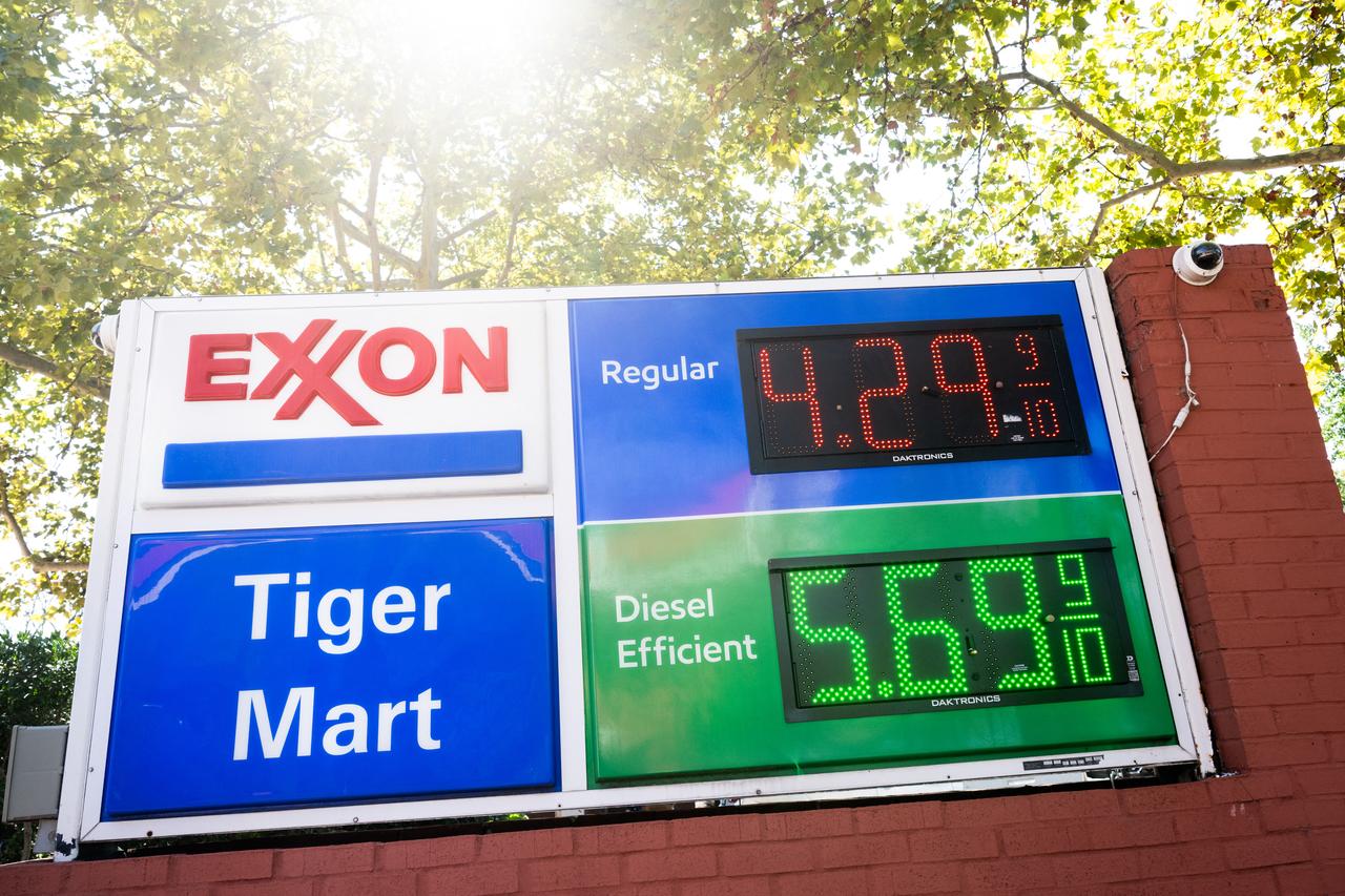 Gas prices are displayed at an Exxon Gas Station in Falls Church, Virginia, August 24, 2026. (AFP Photo)