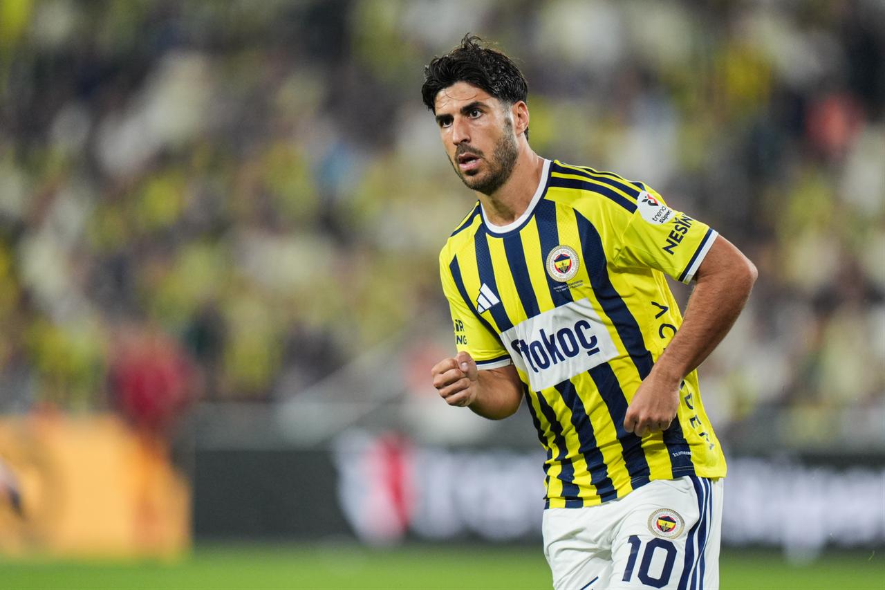 Marco Asensio runs during the Turkish Super Lig match against Tümosan Konyaspor in Istanbul, Türkiye, Aug. 22, 2026. (AA Photo)