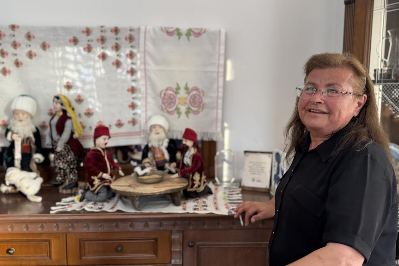 Turkish craftswoman wins world first for traditional kitre doll art