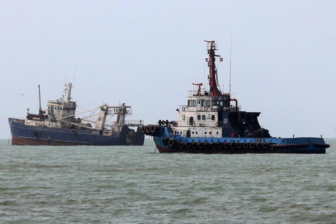 Vessels transit the Strait of Hormuz off Bandar Abbas in southern Iran on August 10, 2026. (AFP Photo)